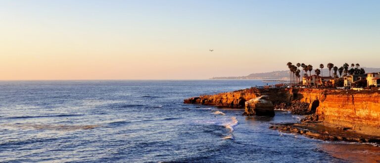 Beautiful shorline photo of San Diego