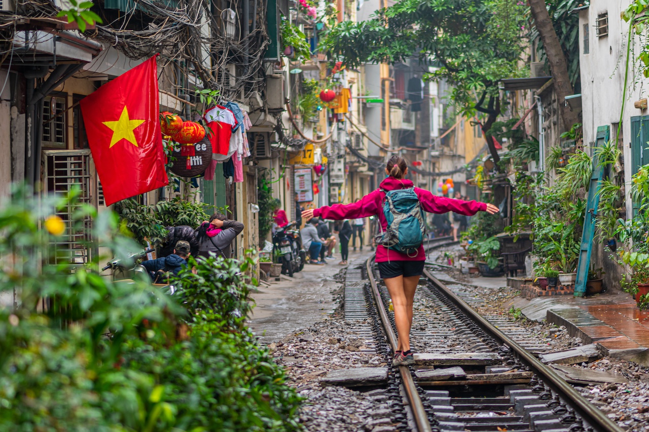 Hanoi railroad tracks